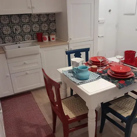 Le Farfalle * Λα Σπέτσια